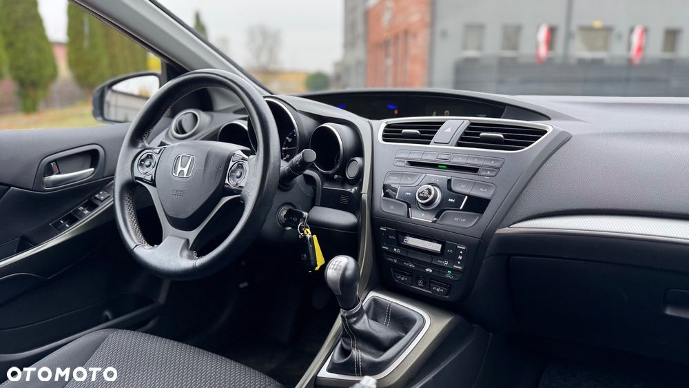 Honda Civic 1.8 i-VTEC Comfort - 34