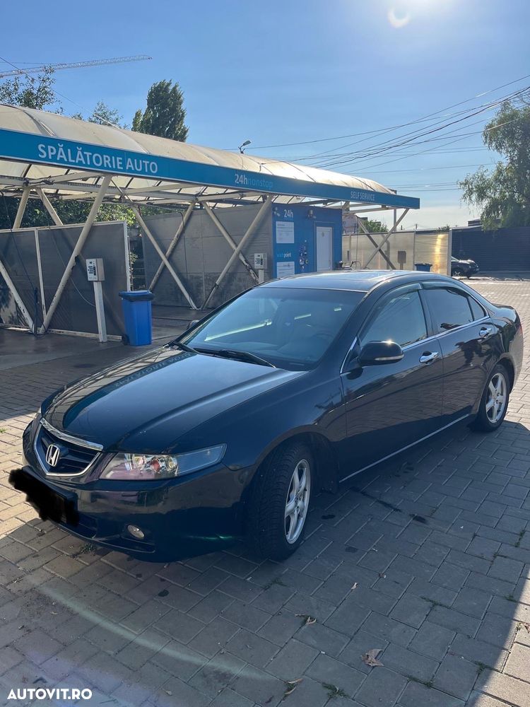 Honda Accord 2.0 i 4 Door ES - 6