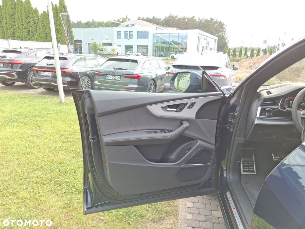 Audi Q8 - 24