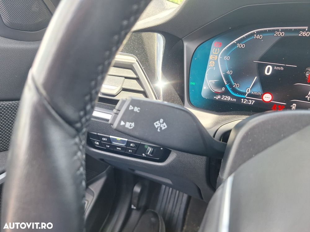 BMW Seria 3 320e AT PHEV - 24