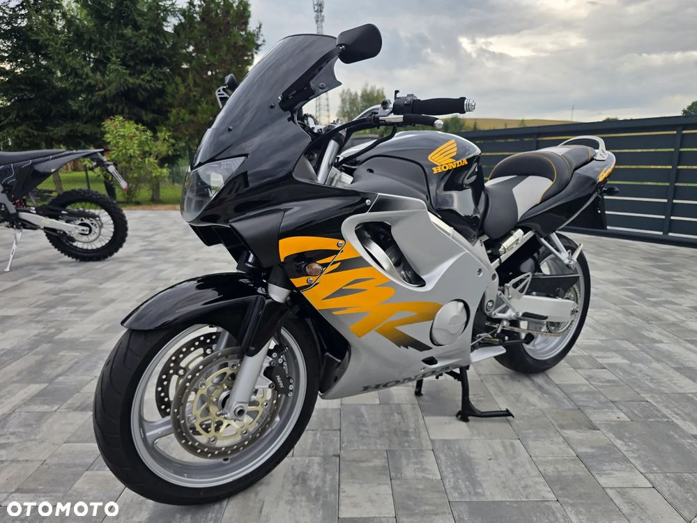Honda CBR - 31
