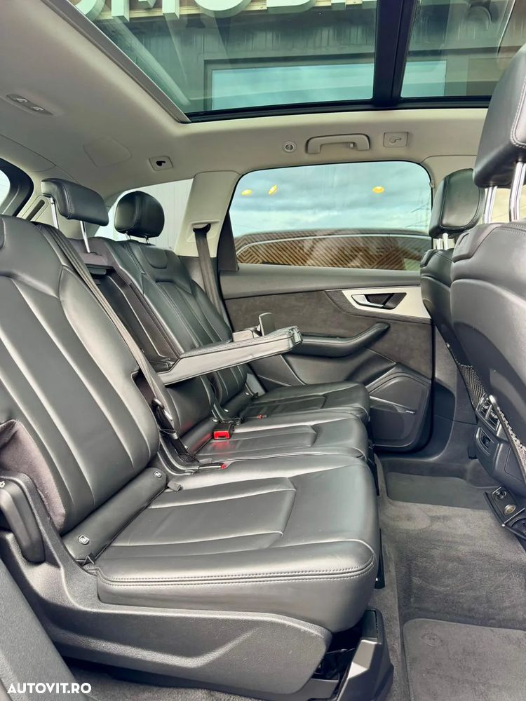 Audi Q7 - 7