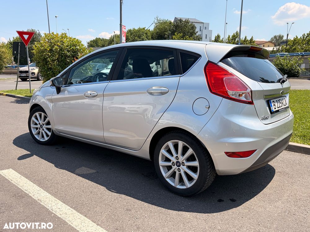 Ford Fiesta 1.5 TDCi DPF Titanium - 4
