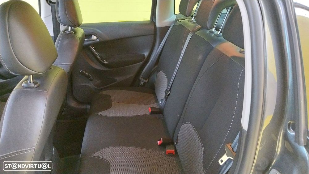 Citroën C3 1.2 PureTech Attraction - 17