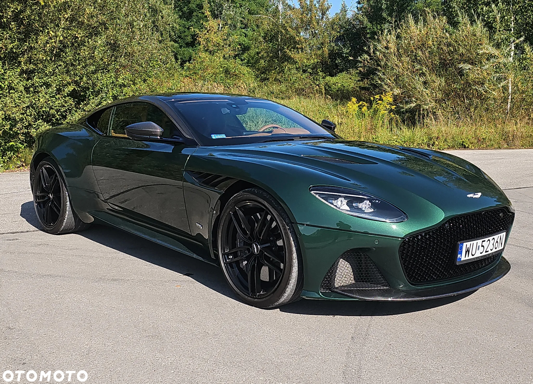 Aston Martin DBS - 4