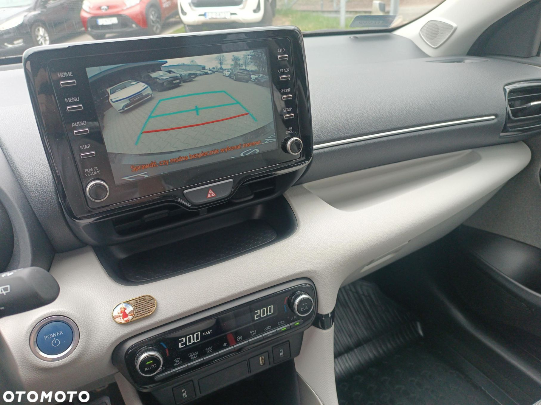 Toyota Yaris - 15