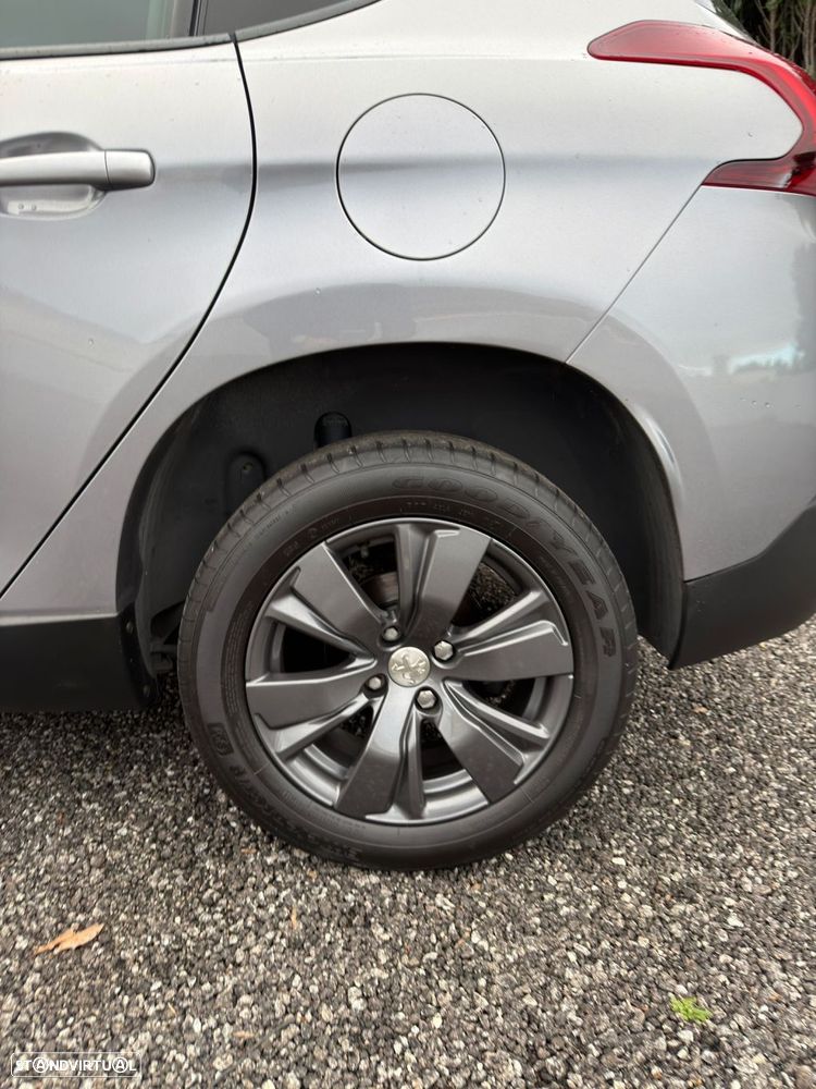 Peugeot 2008 1.2 PureTech Active - 13