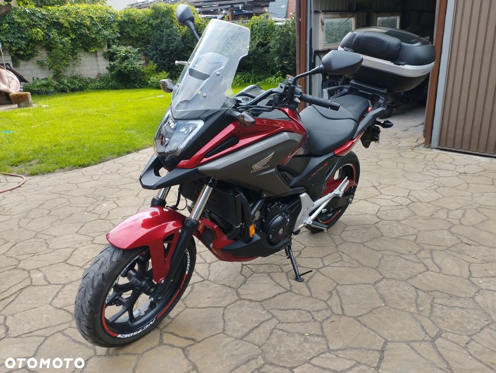 Honda NC - 9