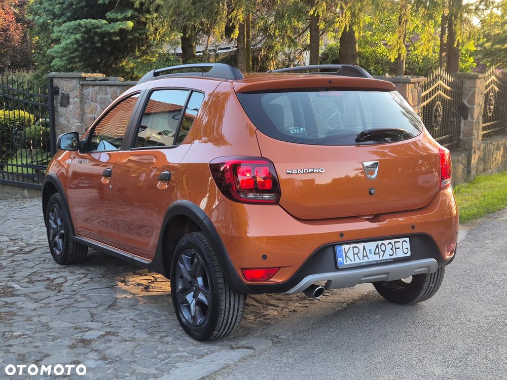 Dacia Sandero TCe 90 Celebration - 5
