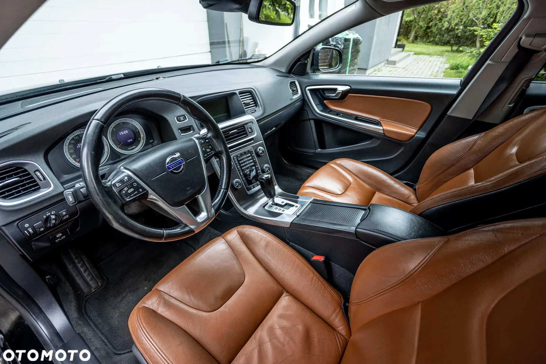 Volvo V60 D5 AWD Geartronic Summum - 13