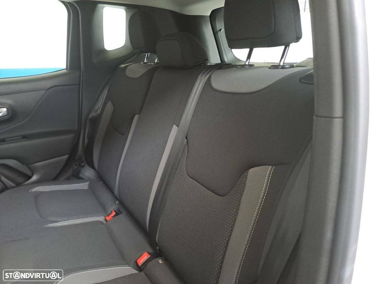 Jeep Renegade 1.5 TG e-Hybrid DCT - 10