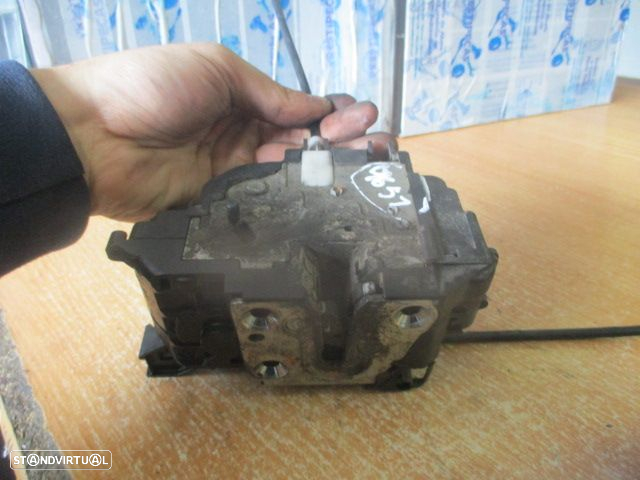 Fecho 300129D RENAULT CLIO 3 2006 1.5DCI 8V 70CV 5P CINZENTO TD 4 PINOS - 3