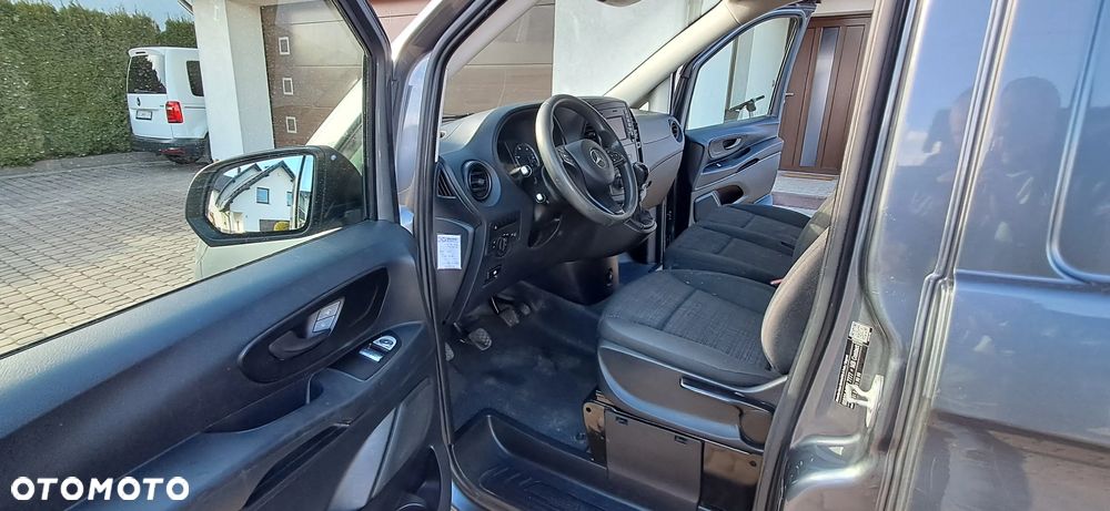 Mercedes-Benz VITO - 10