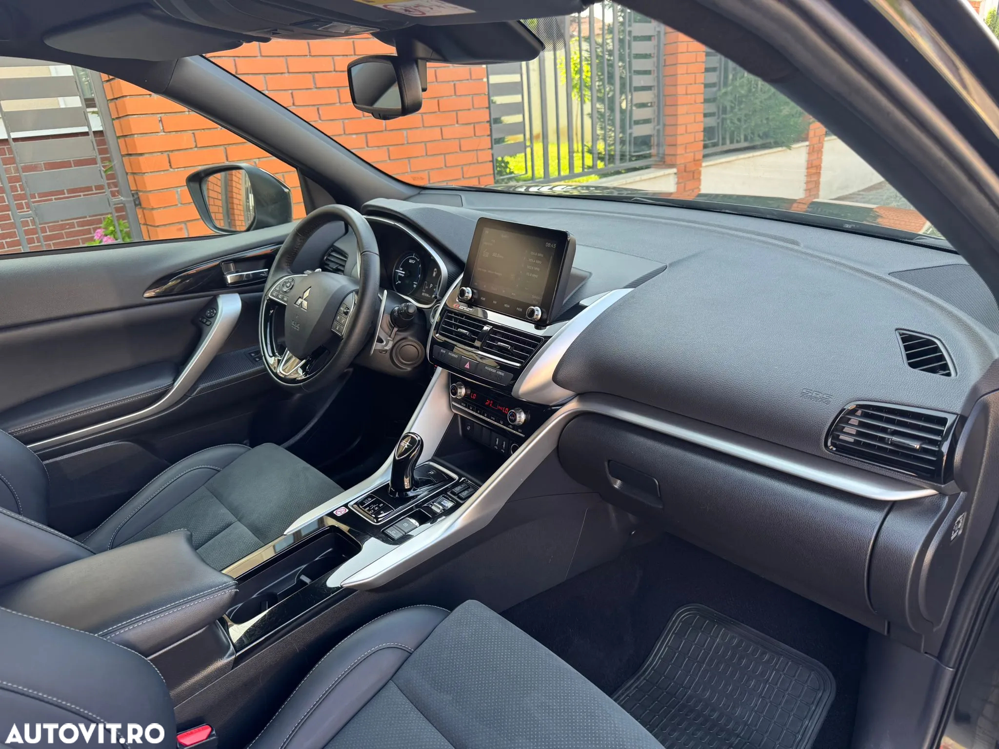 Mitsubishi Eclipse-Cross Plug-In Hybrid 4WD Plus Select - 11