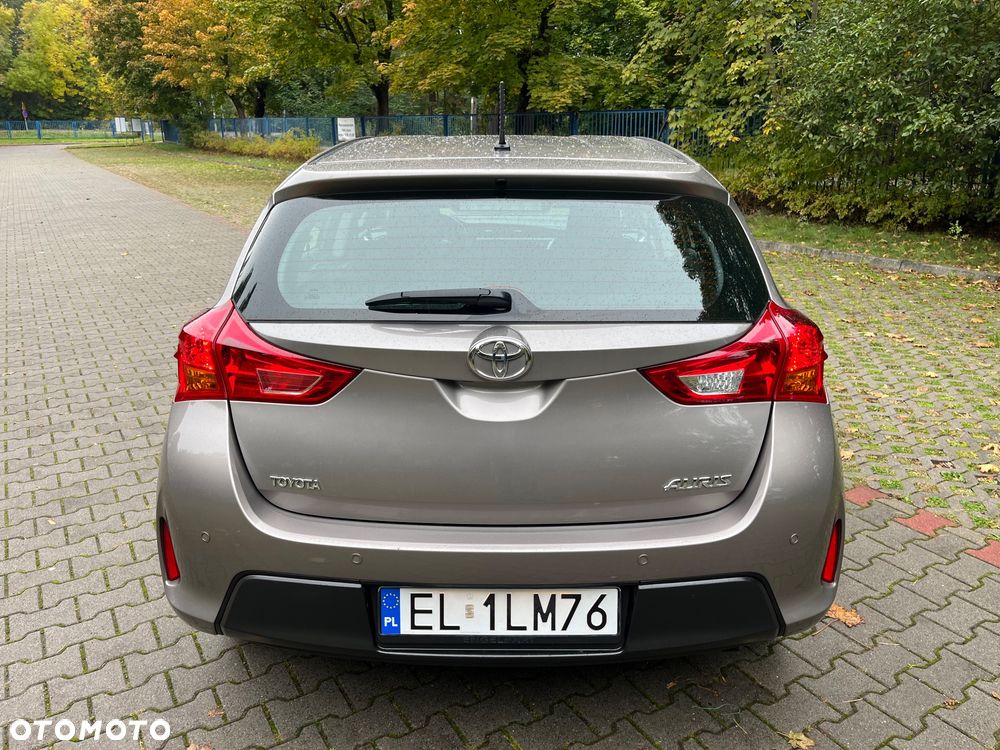 Toyota Auris 1.4 D-4D 2010 - 8
