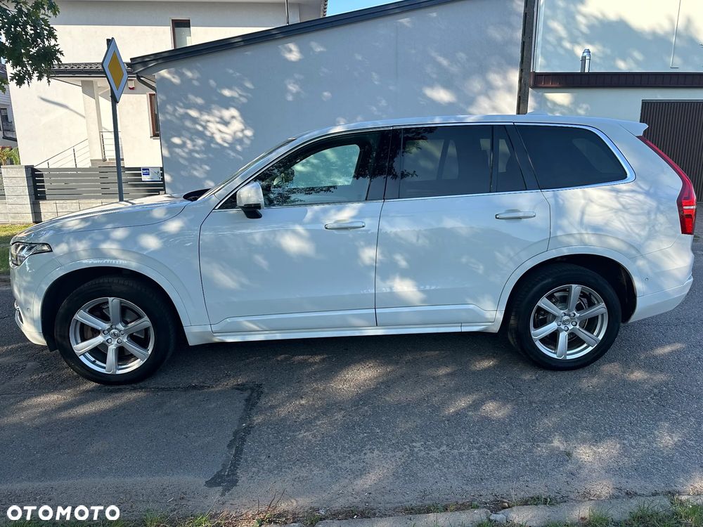 Volvo XC 90 D5 AWD Momentum - 2