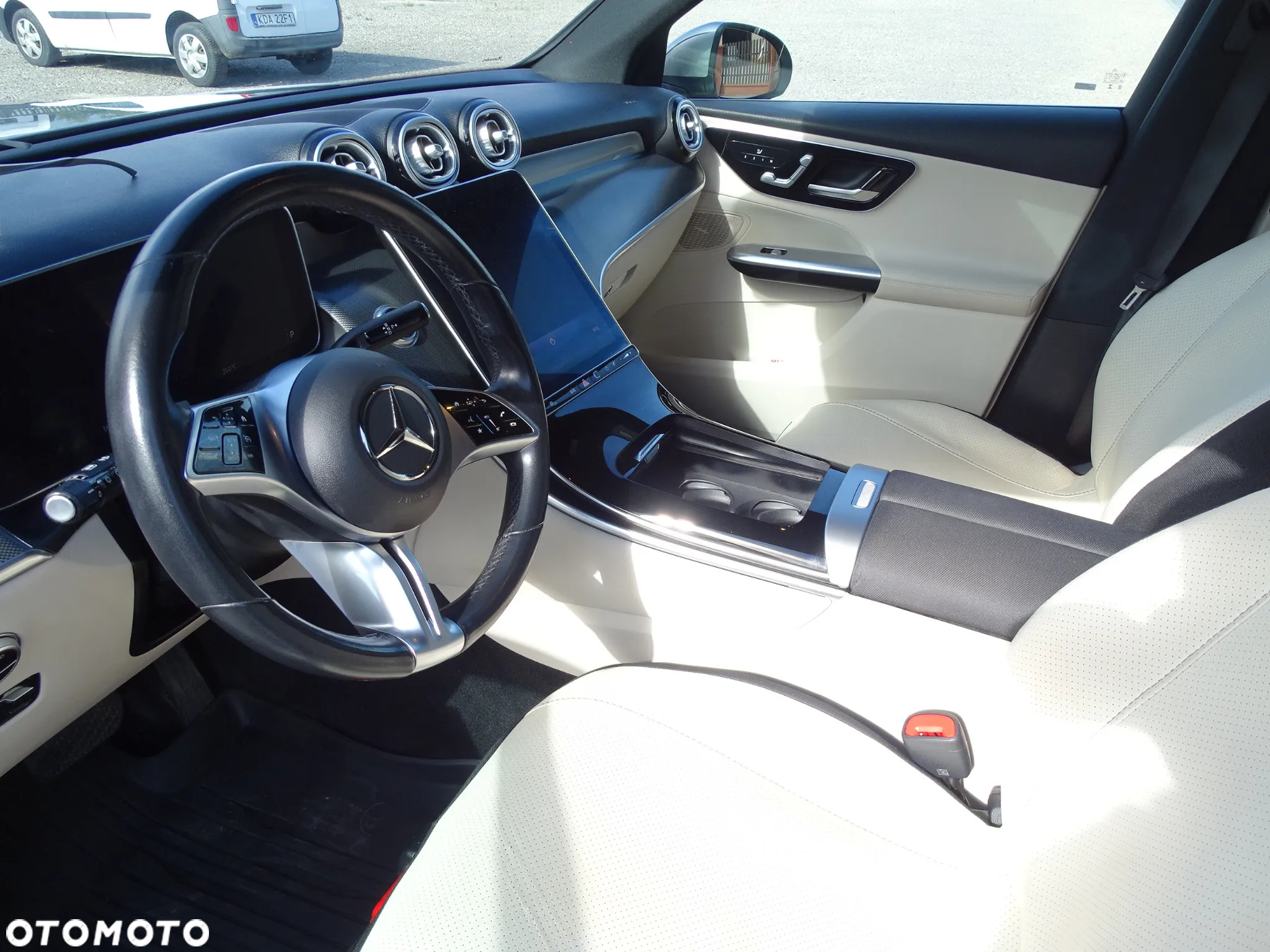 Mercedes-Benz GLC - 9
