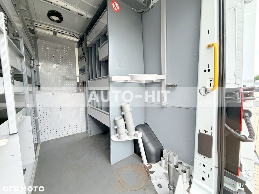 Ford Transit - 17