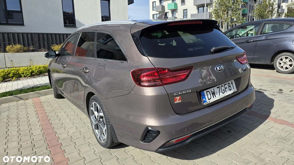 Kia Ceed - 7