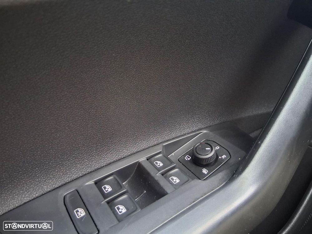 VW Taigo 1.0 TSI Urban - 19