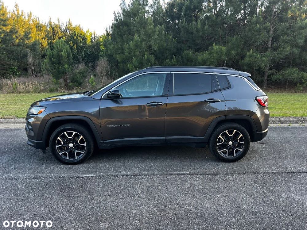 Jeep Compass - 9