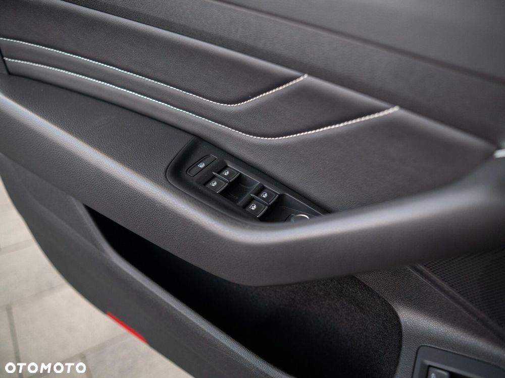 Volkswagen Arteon 2.0 TDI R-Line DSG - 20