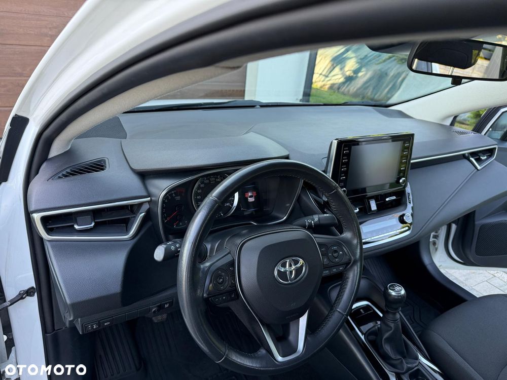 Toyota Corolla 1.5 Comfort - 21