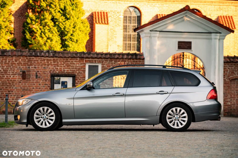 BMW Seria 3 318d - 10