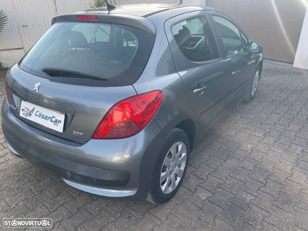 Peugeot 207 1.4 16V Trendy - 13