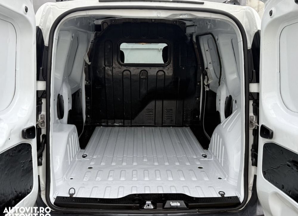 Dacia Dokker 1.5 dCi 90 CP Laureate - 12