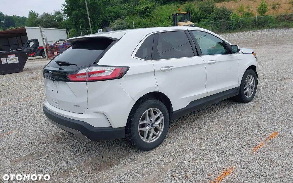 Ford Edge - 4