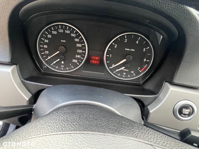 BMW Seria 3 318i - 7