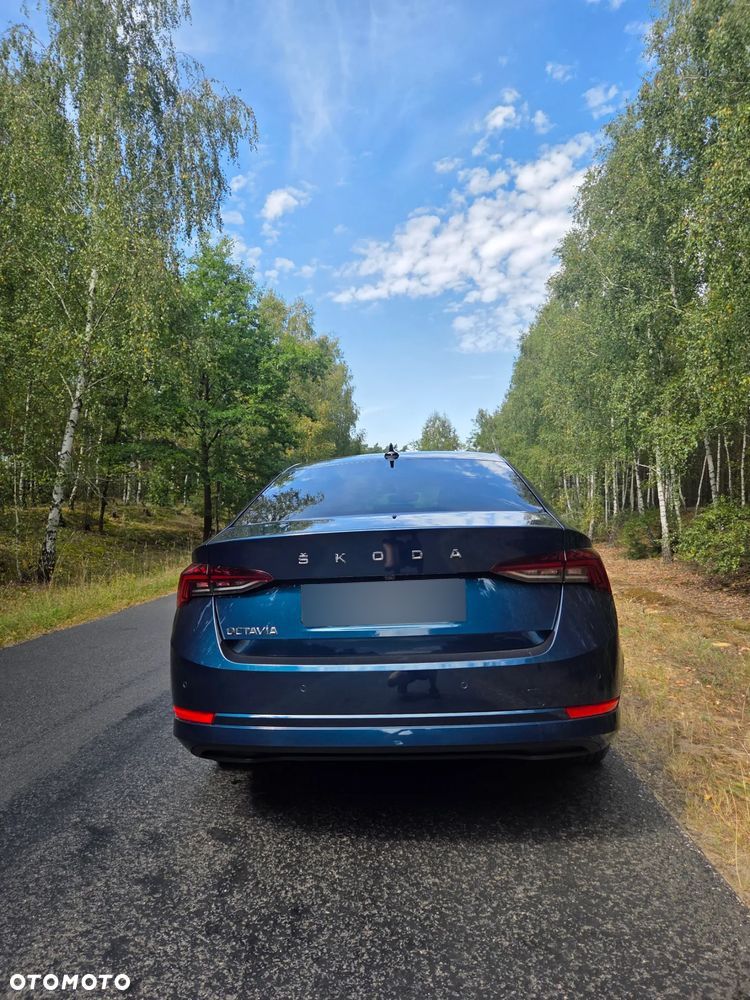 Skoda Octavia 2.0 TDI Style DSG - 6