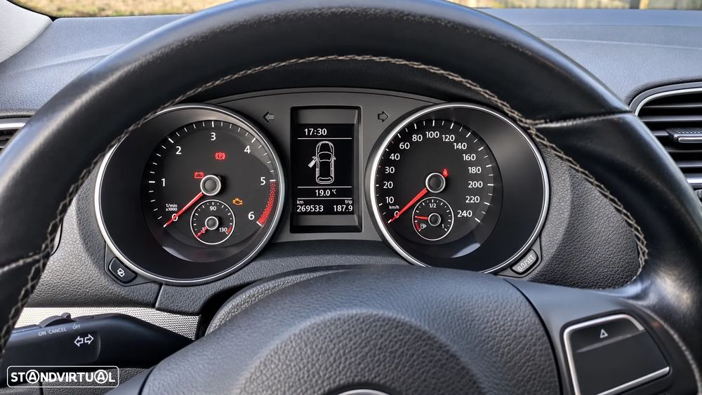 VW Passat Variant 1.6 TDI Trendline - 8