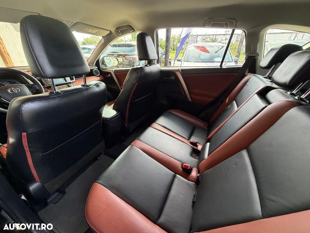 Toyota RAV4 2.0 D-4D 4x4 Executive - 19