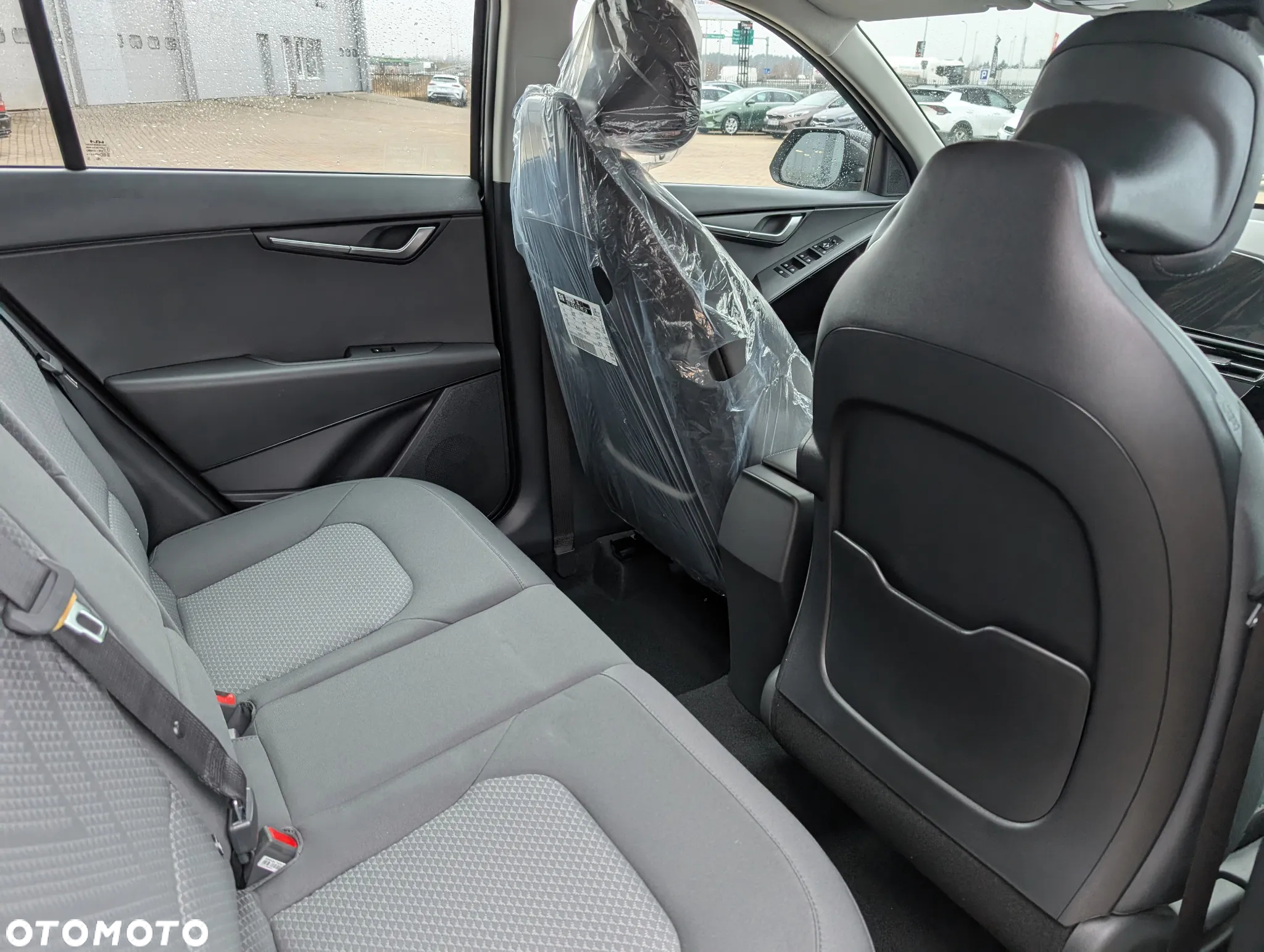 Kia Niro 1.6 GDI Hybrid M - 8