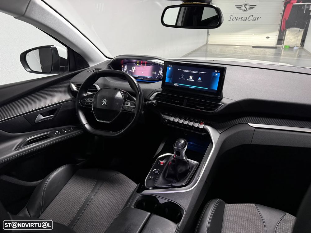 Peugeot 3008 PureTech 130 Stop & Start GPF Allure - 27