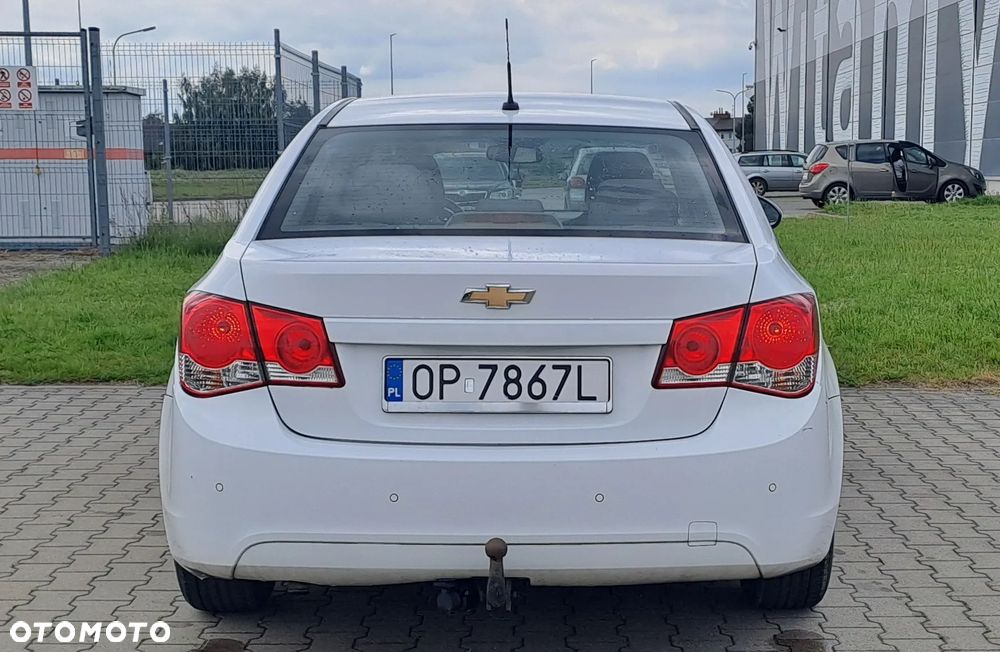 Chevrolet Cruze 1.6 Base - 5