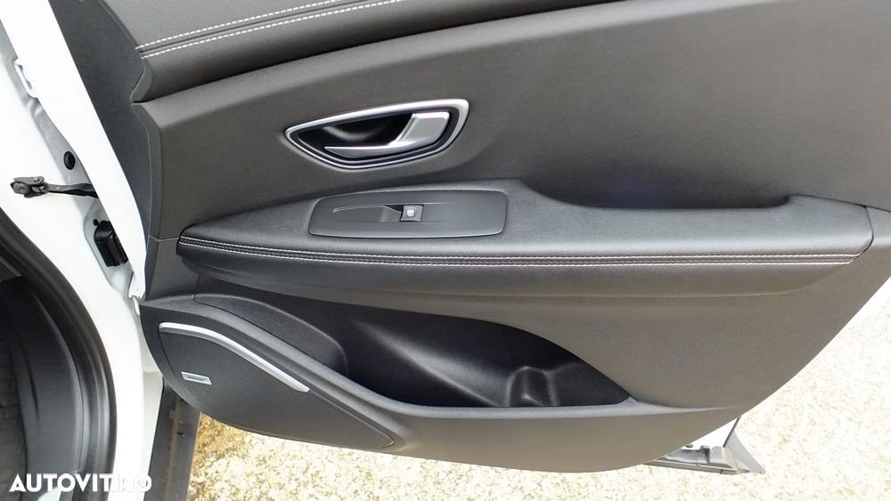 Renault Scenic BLUE dCi 120 EDC BOSE EDITION - 39