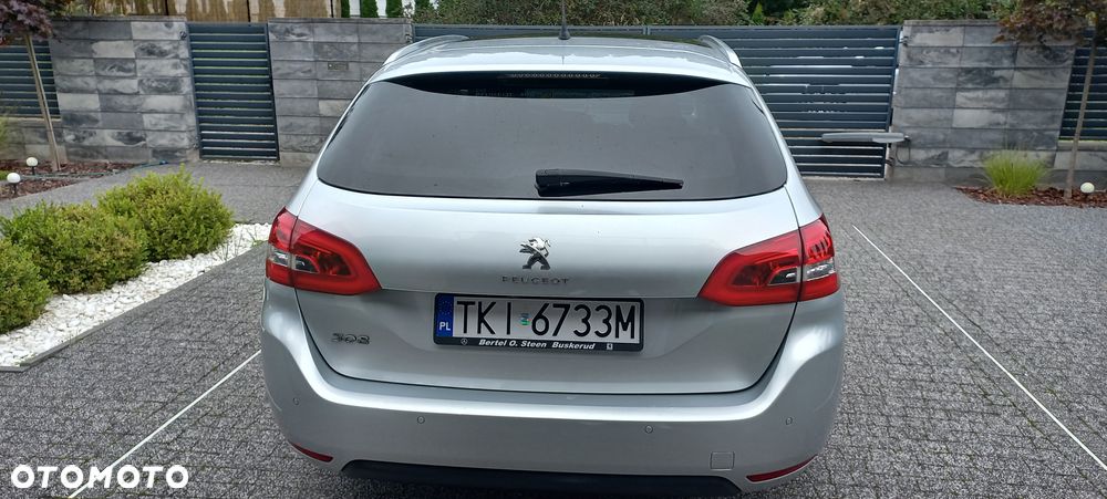Peugeot 308 1.2 PureTech Allure S&S - 10