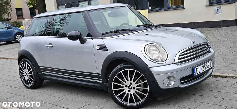 MINI ONE - 19