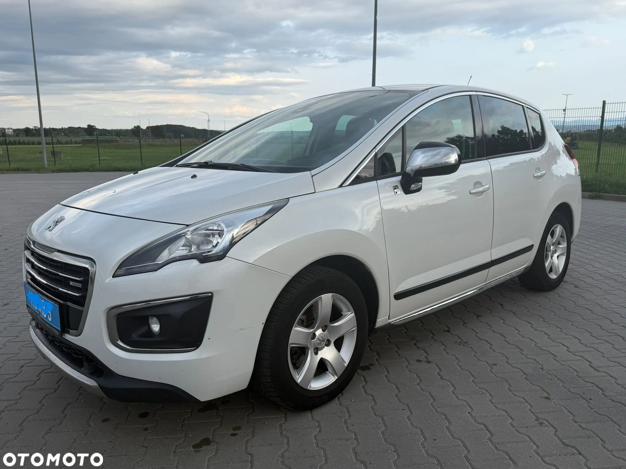 Peugeot 3008 2.0 HYbrid4 - 2