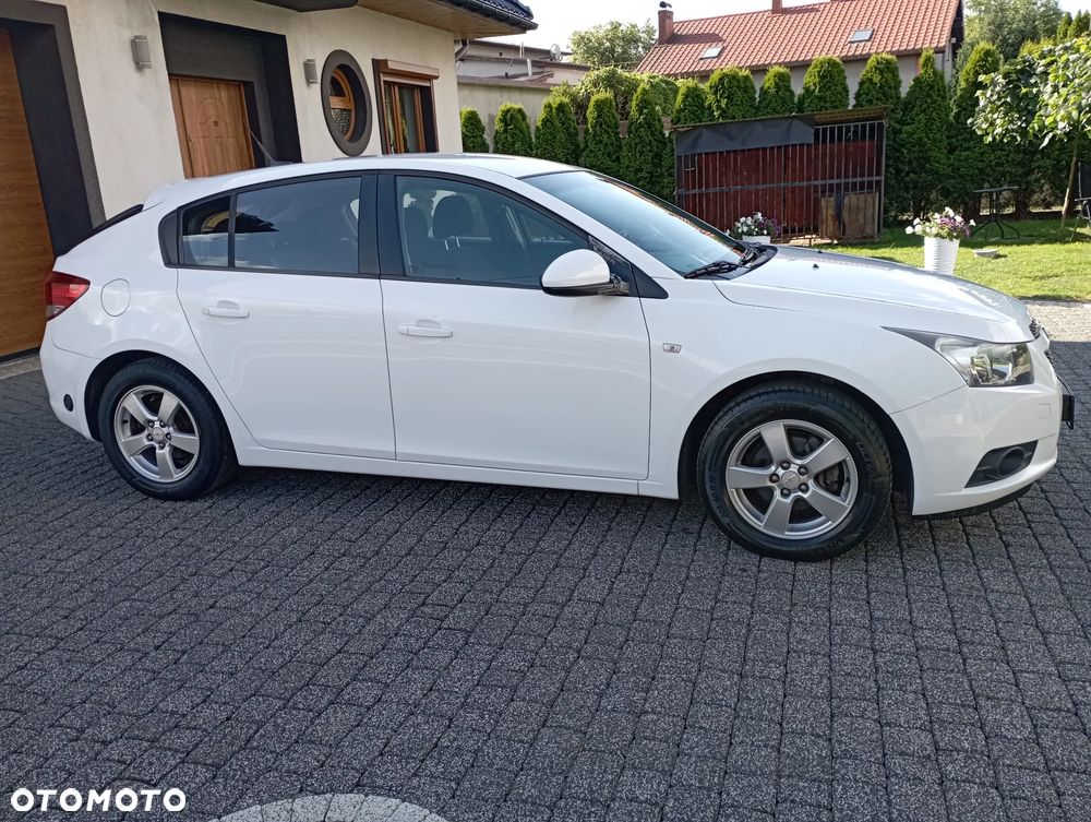 Chevrolet Cruze 1.6 LT+ - 15