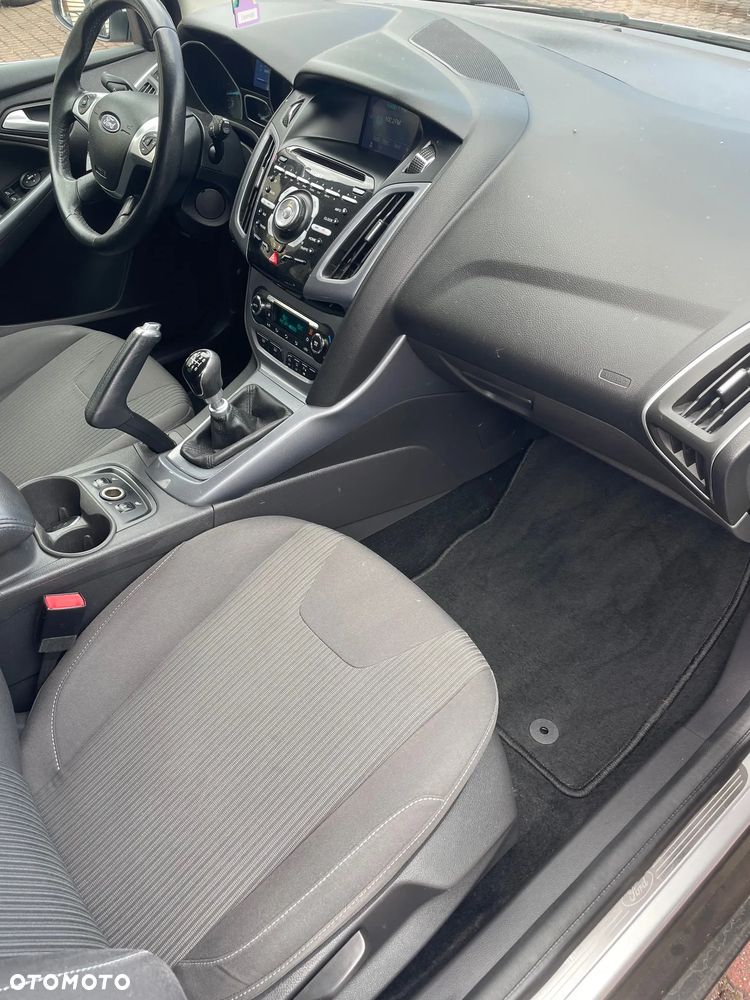 Ford Focus 1.0 EcoBoost Titanium - 12