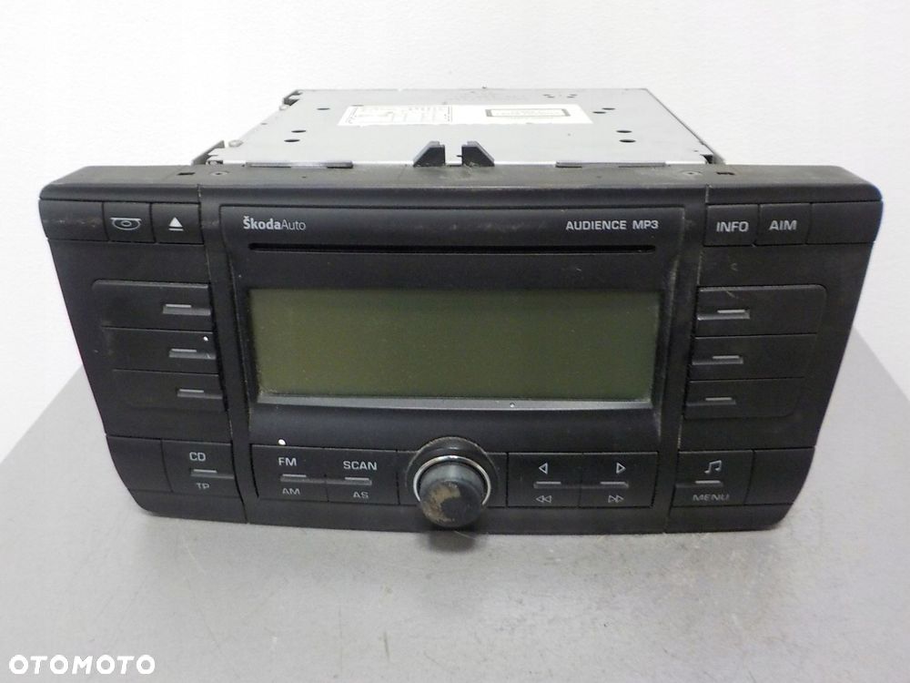 SKODA OCTAVIA II RADIO FABRYCZNE MP3 1Z0035156D - 1
