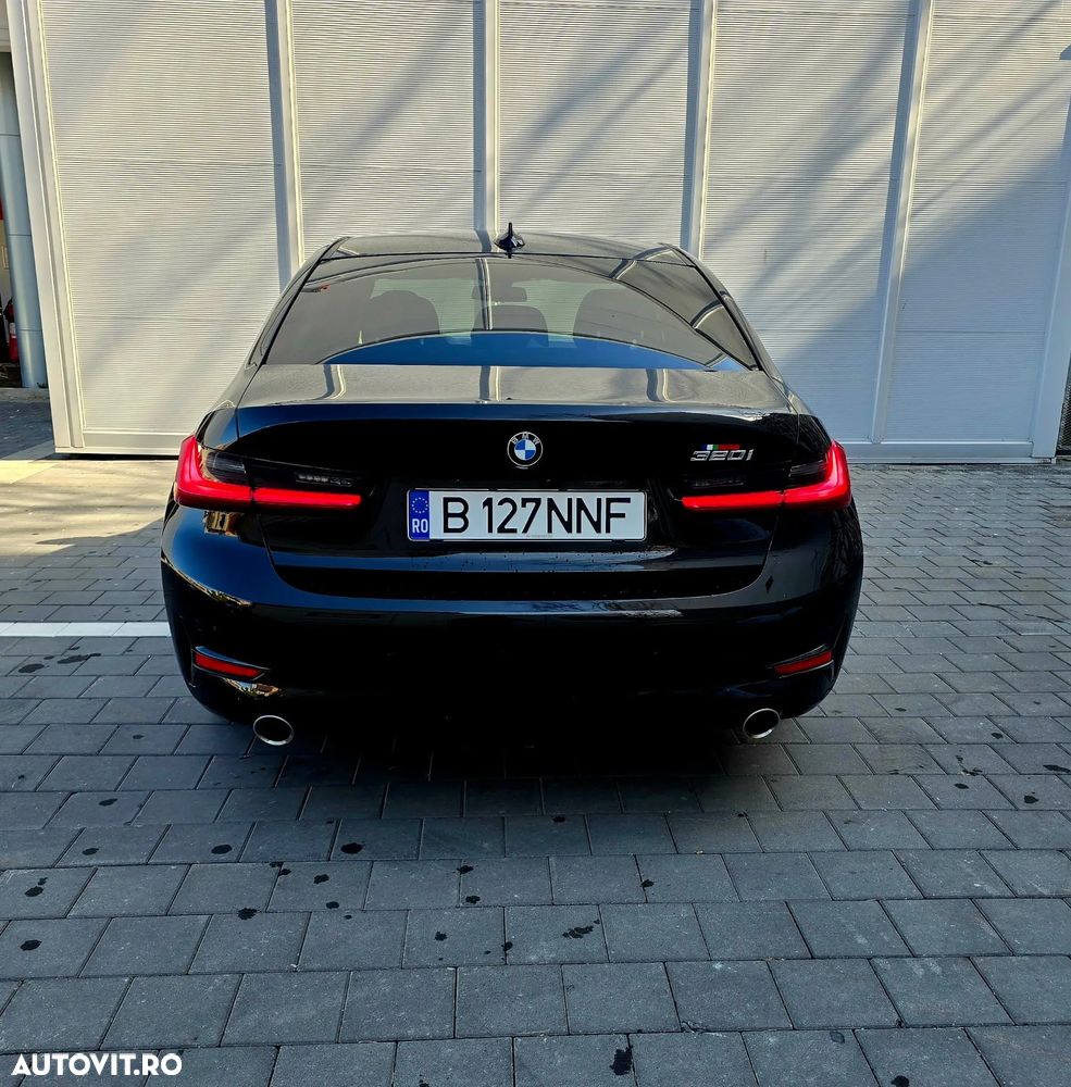 BMW Seria 3 320i Aut. Advantage - 8