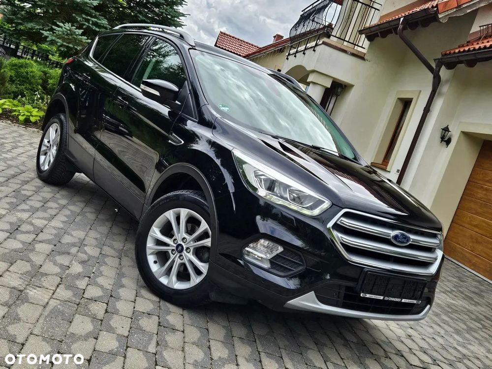 Ford Kuga - 4