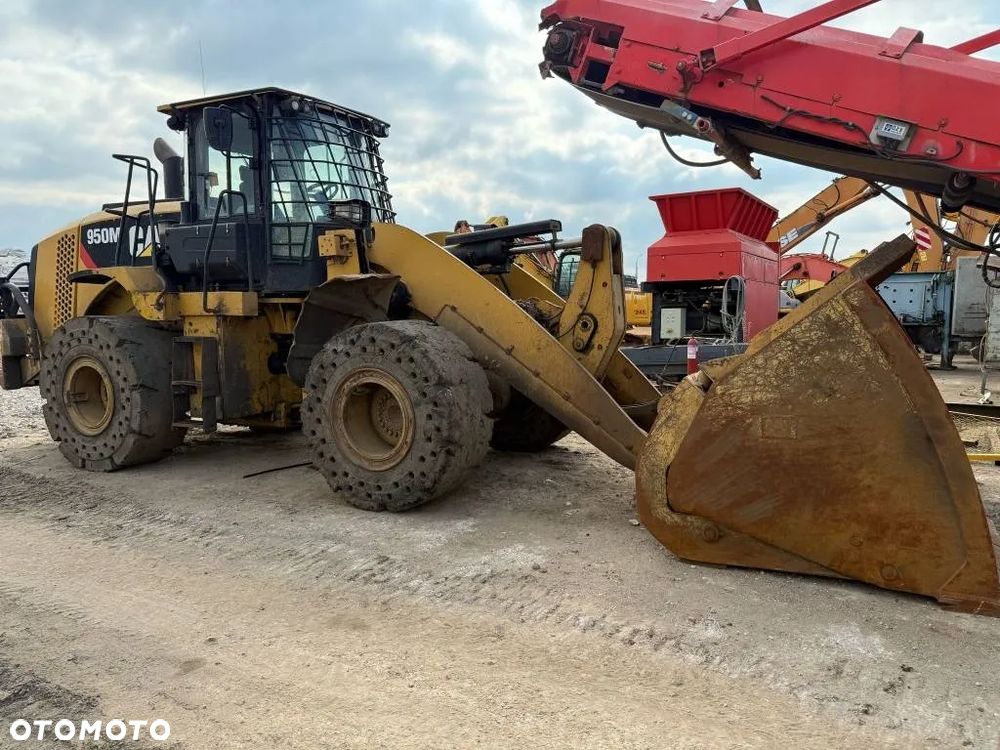 Caterpillar 950M - 1