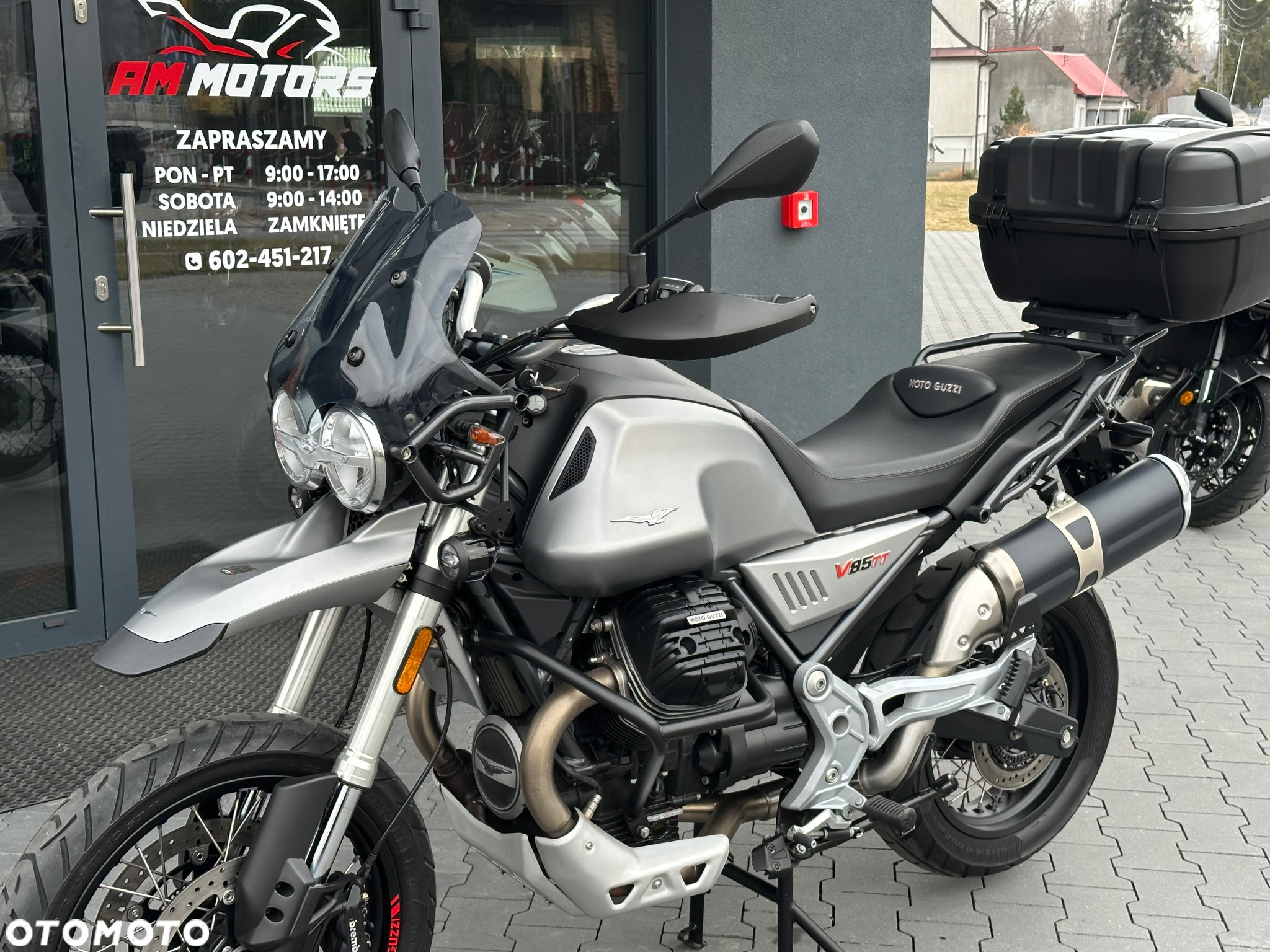 Moto Guzzi V85 - 38