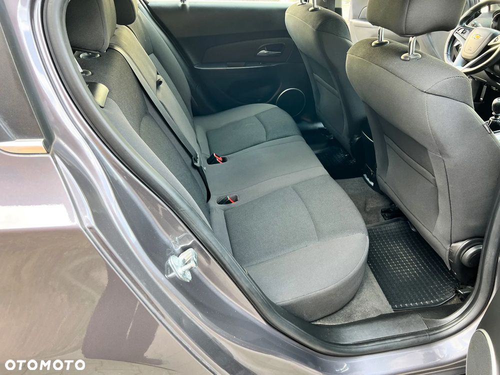 Chevrolet Cruze 1.8 LT+ - 16